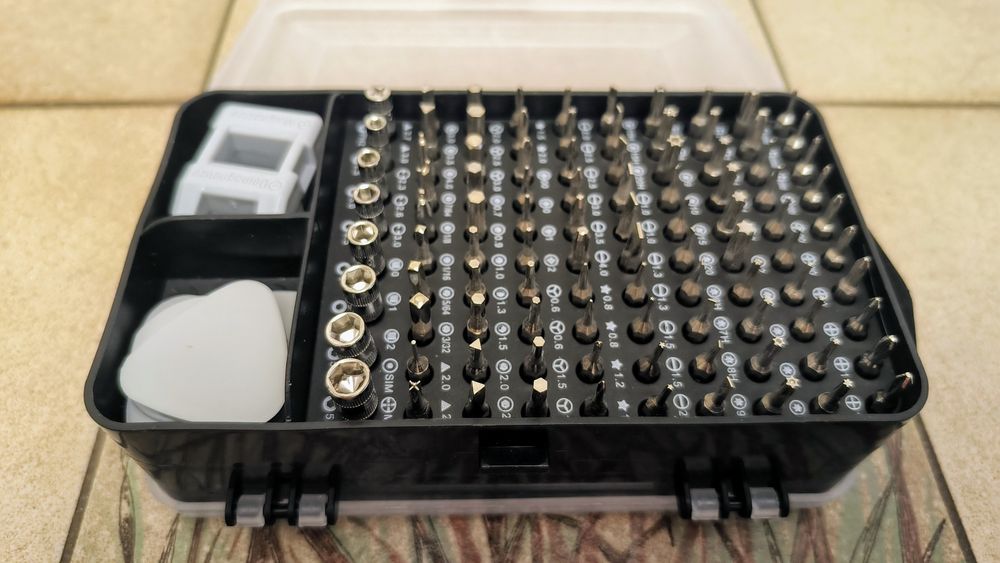 Набір викрутка з бітами 115 tool kit