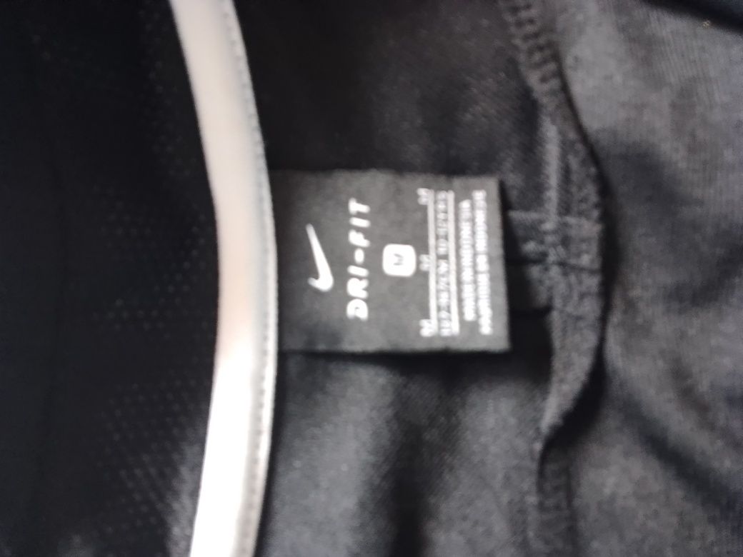 Bluza Nike r. 140