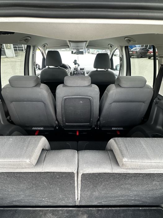 Volkswagen Touran 2011р