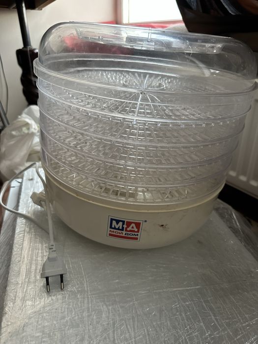 Сушарка для фруктів та м'яса