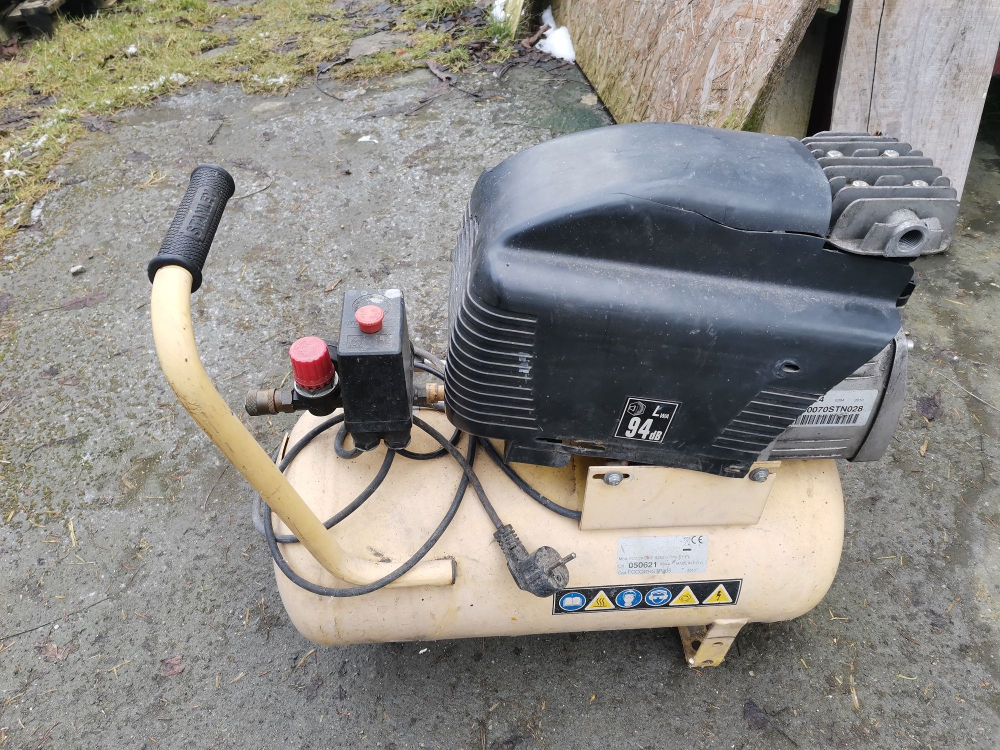 Kompresor 24 l. 10bar.