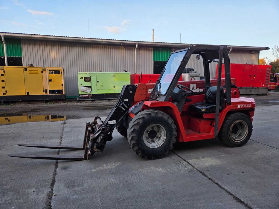 Телескопічний навантажувач, погружчик Manitou BT420, агро погрузчик