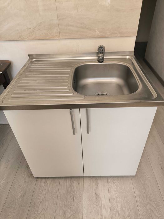 Мойка с тумбой и смесителем