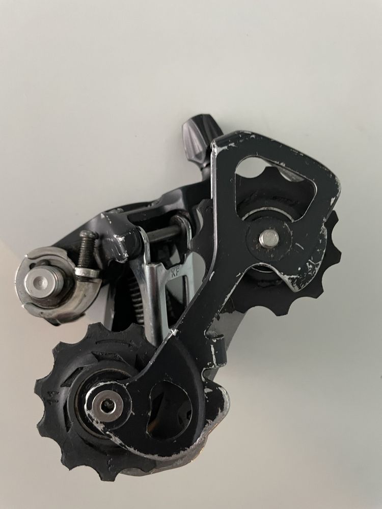 Przerzutka tylna Shimano 105