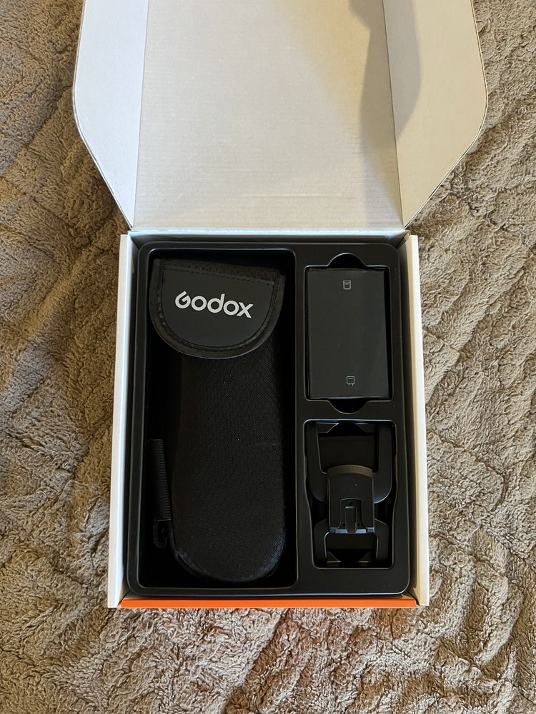 Flash godox v100 (sony, como novo)