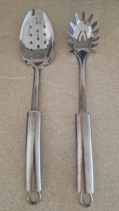 Conjunto 2 espumadeiras de inox