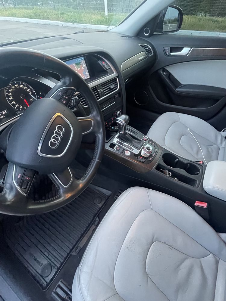 Audi a4 allroad 2012