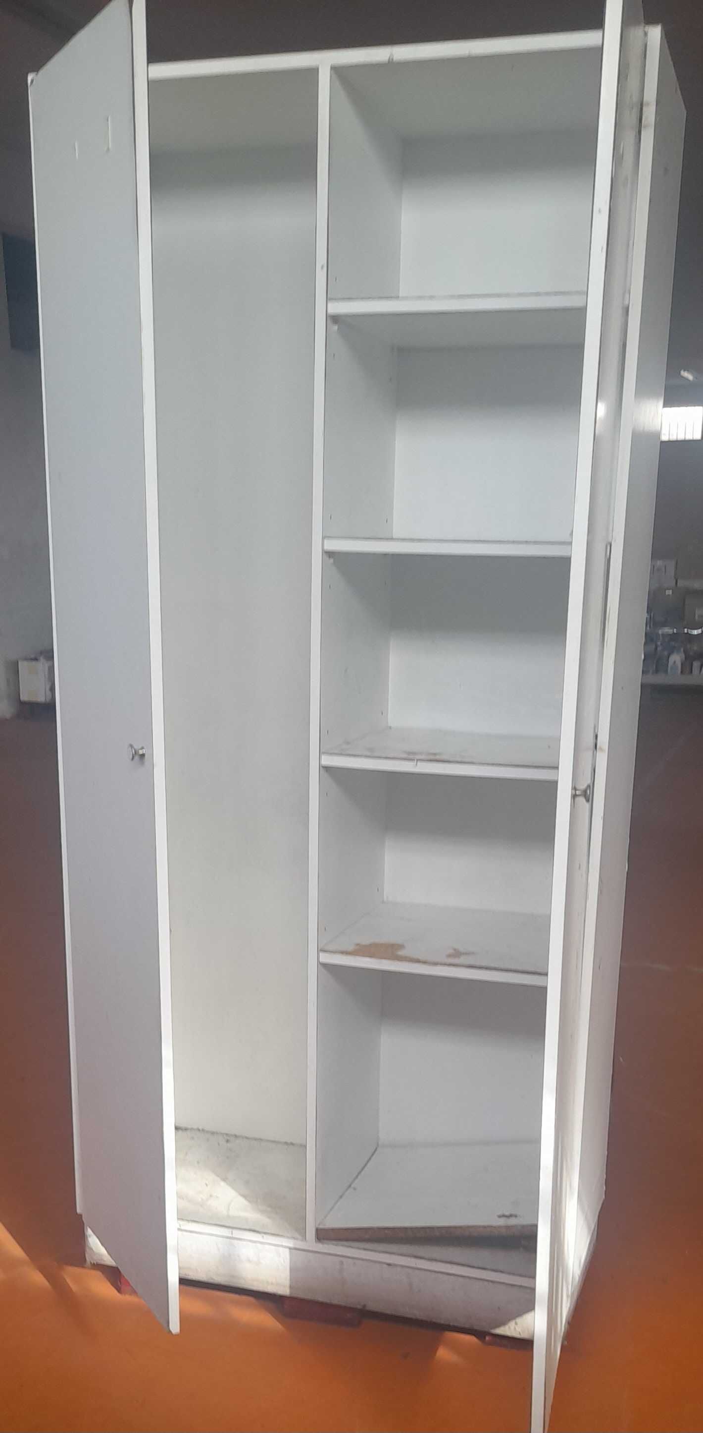 Armário Madeira Branco 2 Portas (usado)