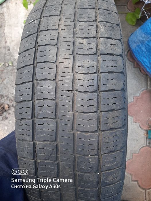 Продам 2 шины,205/75/15и205/70/15.