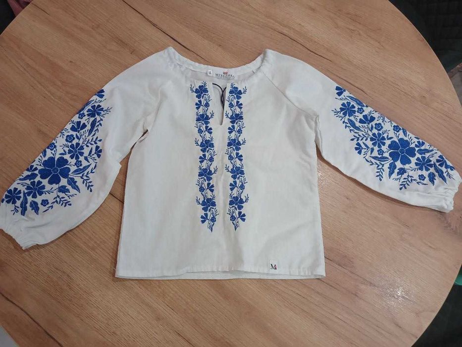 Вишиванка для дівчинки Мережка розмір 116 (фактично 104)