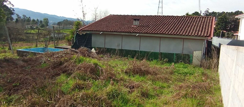 Vendo terreno Amares