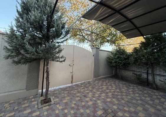 Сдам дом Архитекторская  с ремонтом 4 к 150 м ,место для авто! Киевски