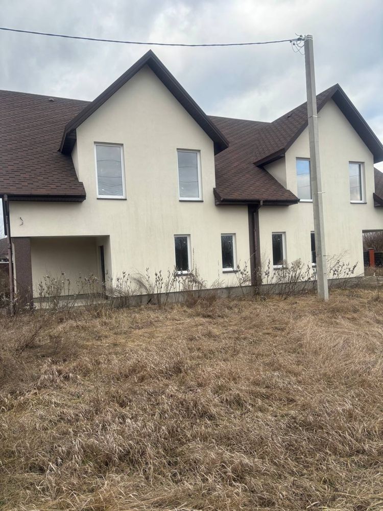 Продаж будинку ( дуплекс ) від власника у Гореничах