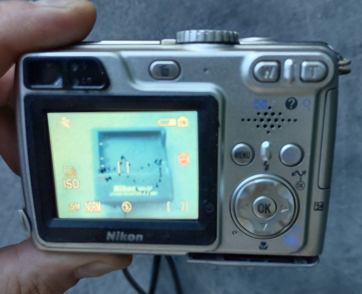 Aparat Nikon Coolpix 5900