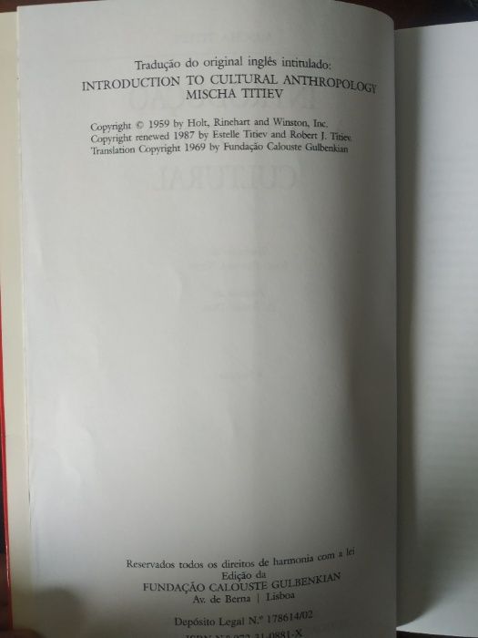 Vendo livro "Introdução à Antroplogia Cultural"