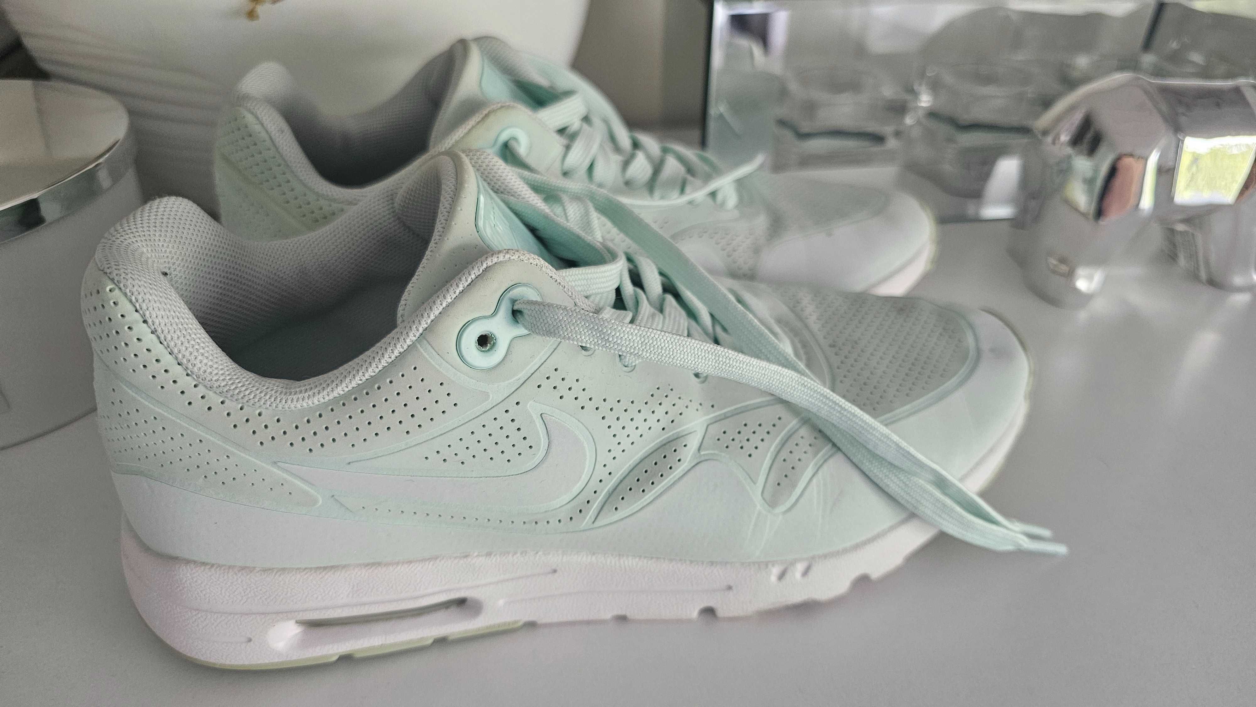 Buty damskie mietowe nike air max