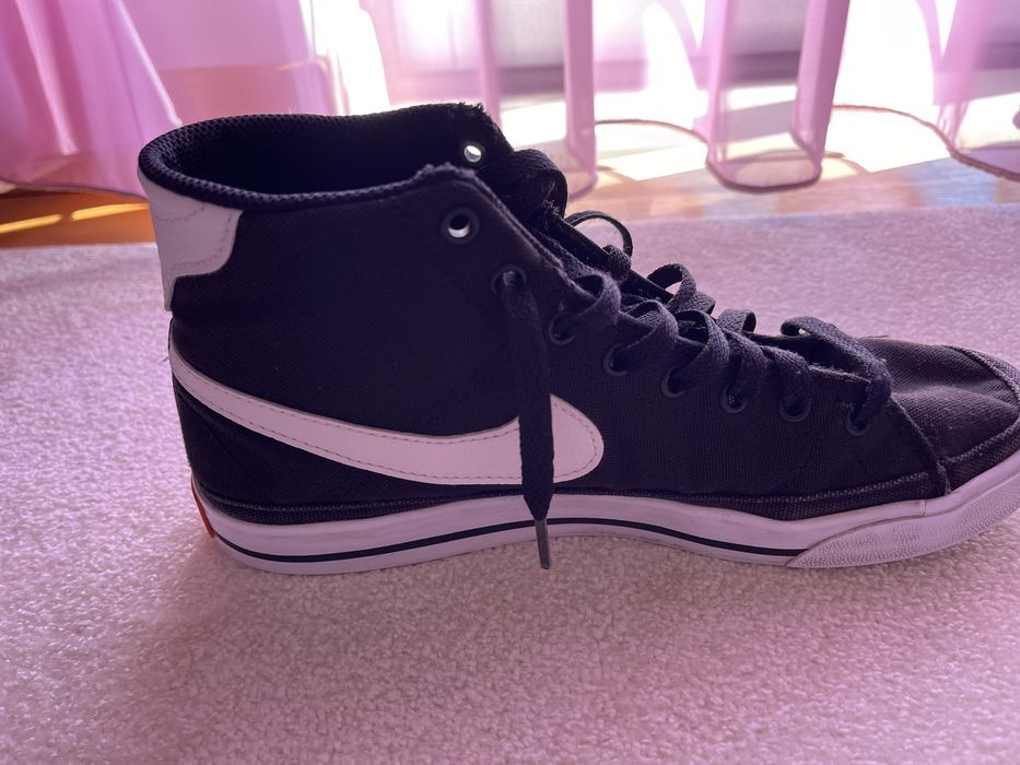 Sapatilhas bota Nike preta