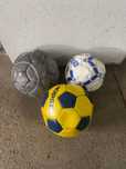 Lote 3 bolas de futebol Kipsta, Sanjo e Evolution