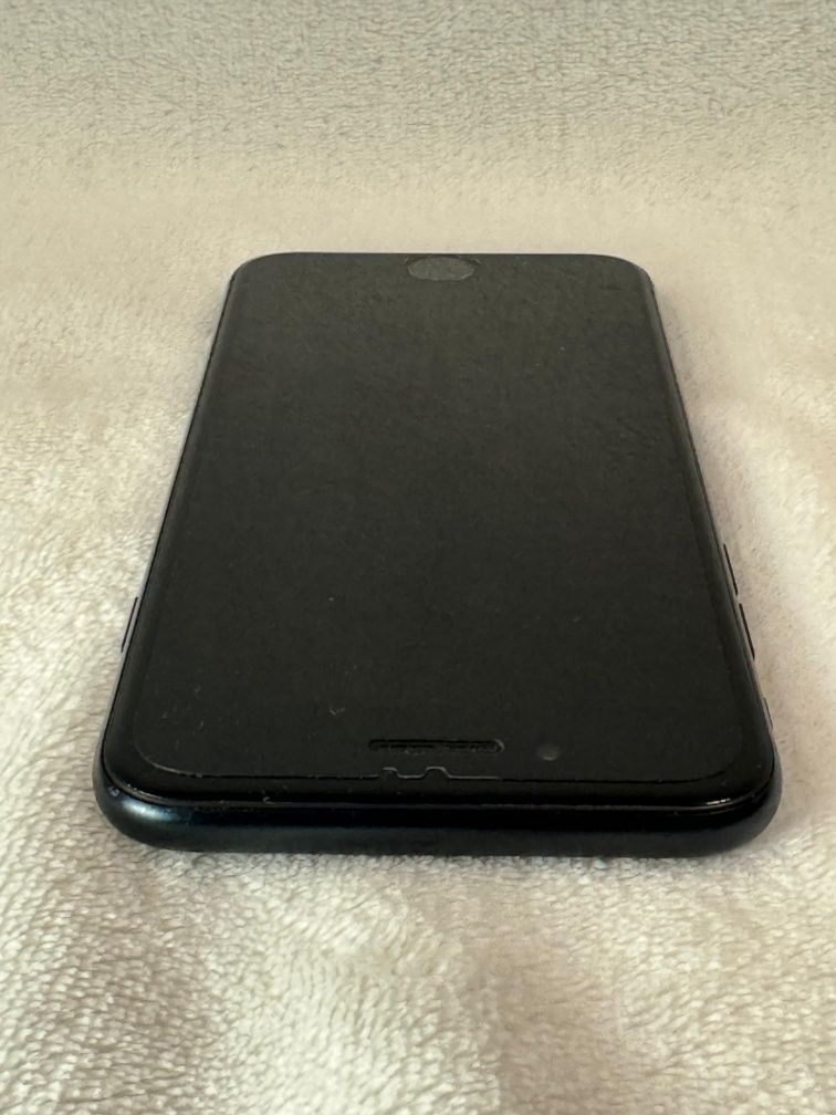 Czarny Iphone SE 2022 - 128GB