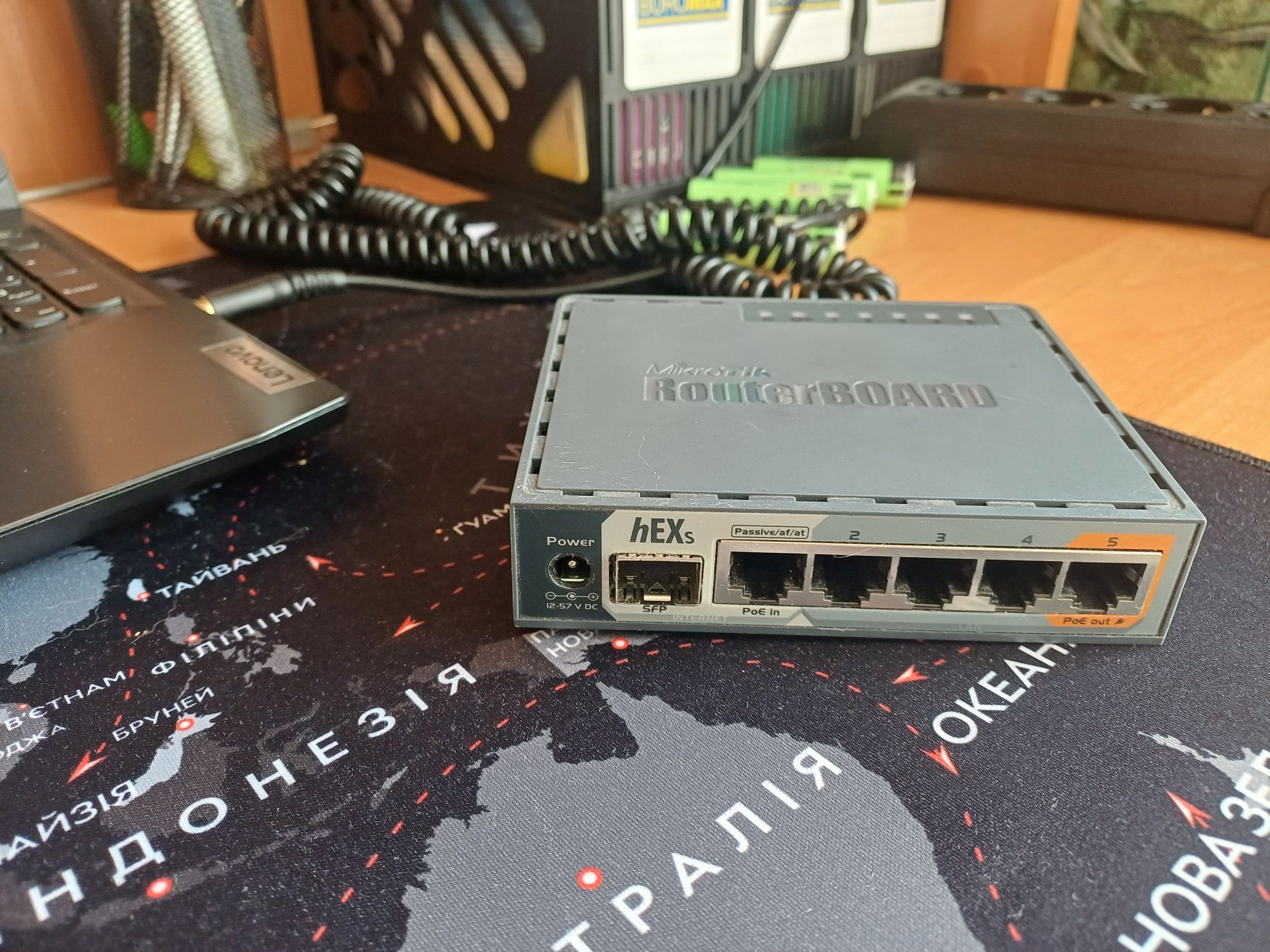 Маршрутизатор Mikrotik hEX