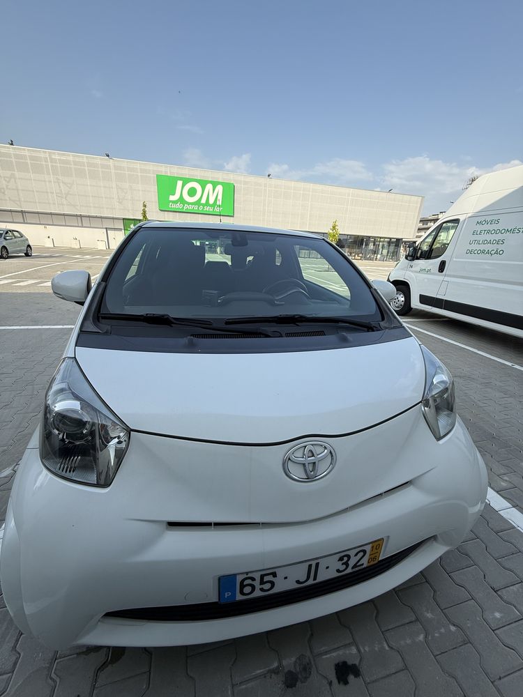Toyota iq nacional- como novo