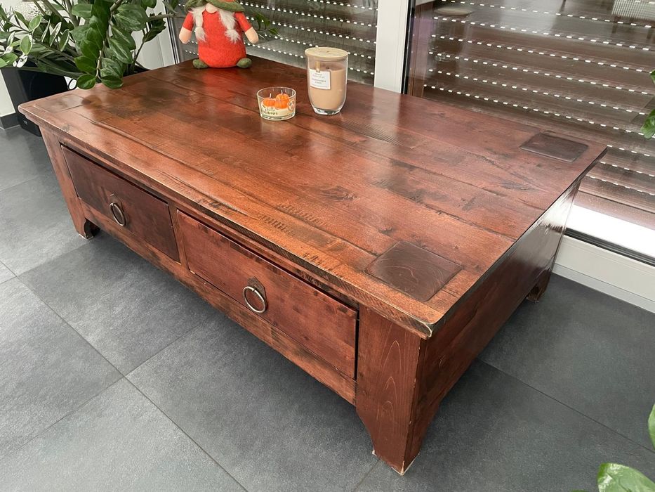 Drewniana ława stylowa