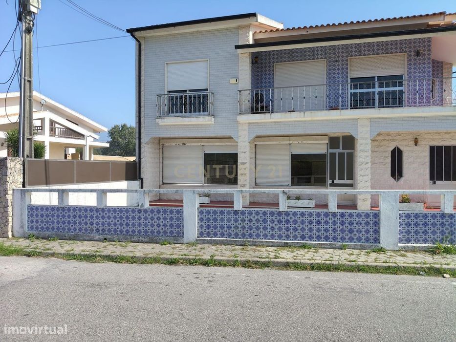 Loja Comercial em Esgueira, Aveiro - Oportunidade Única