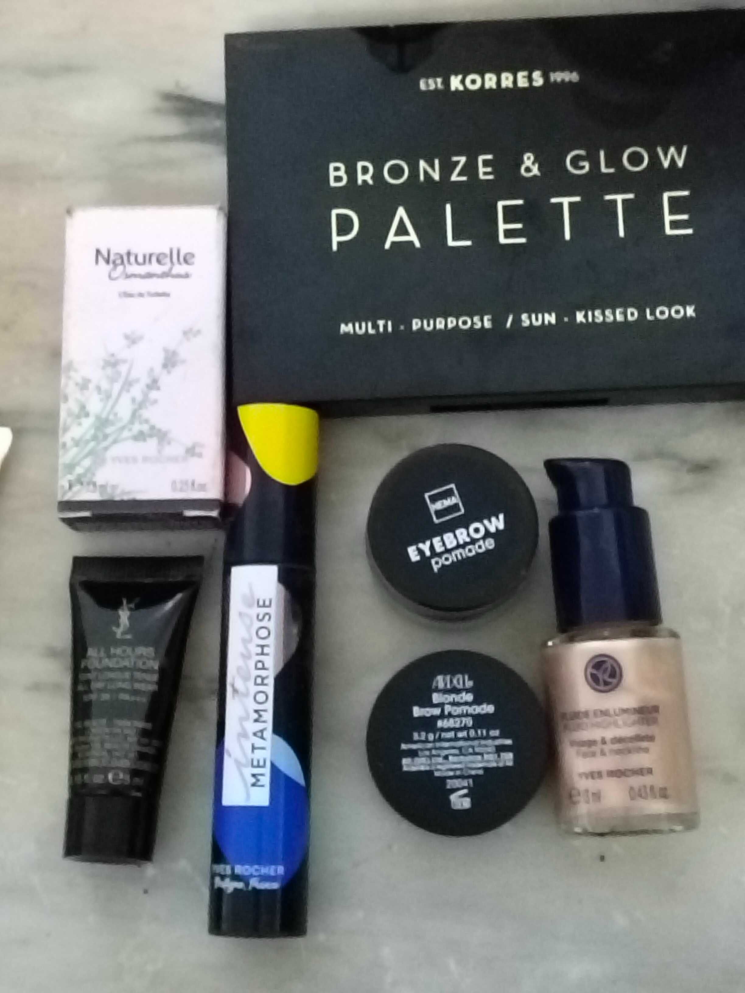 Cremes perfumes entre outras coisas