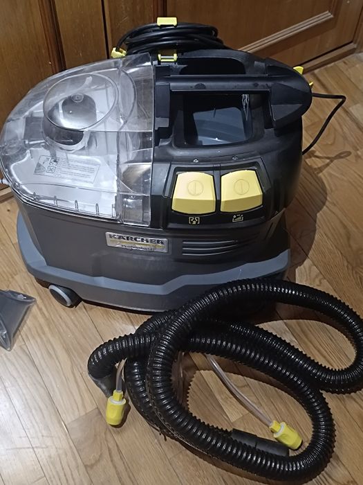 Máquina de lavar tecidos Karcher