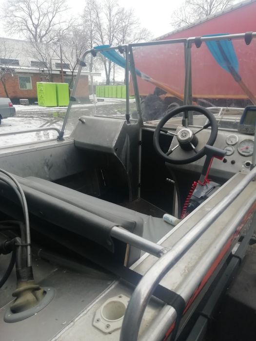 Продам моторний човен Вельбот 42