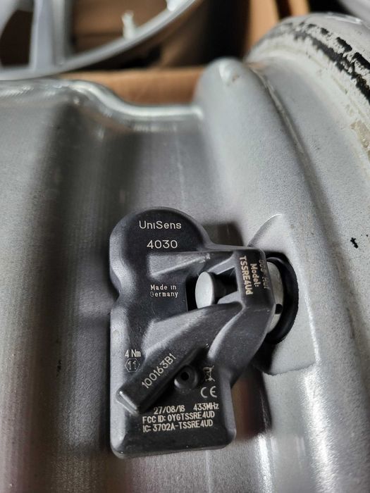 [411] Felgi aluminiowe 17 Cali 5x112 ET27 7,5Jx17H2 BMW +Czujniki