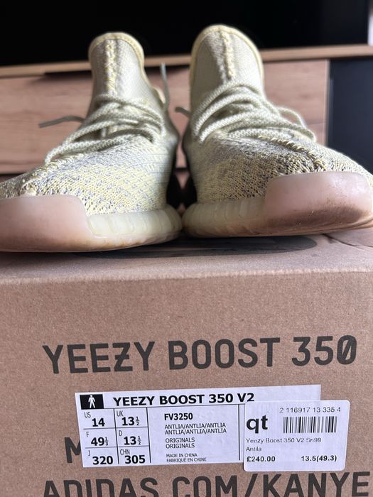 Yeezy 350 v2 Antila - 49 1/3 jak nowe:)