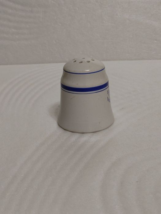 Солонка ВМС Пролетарий фарфоровый завод