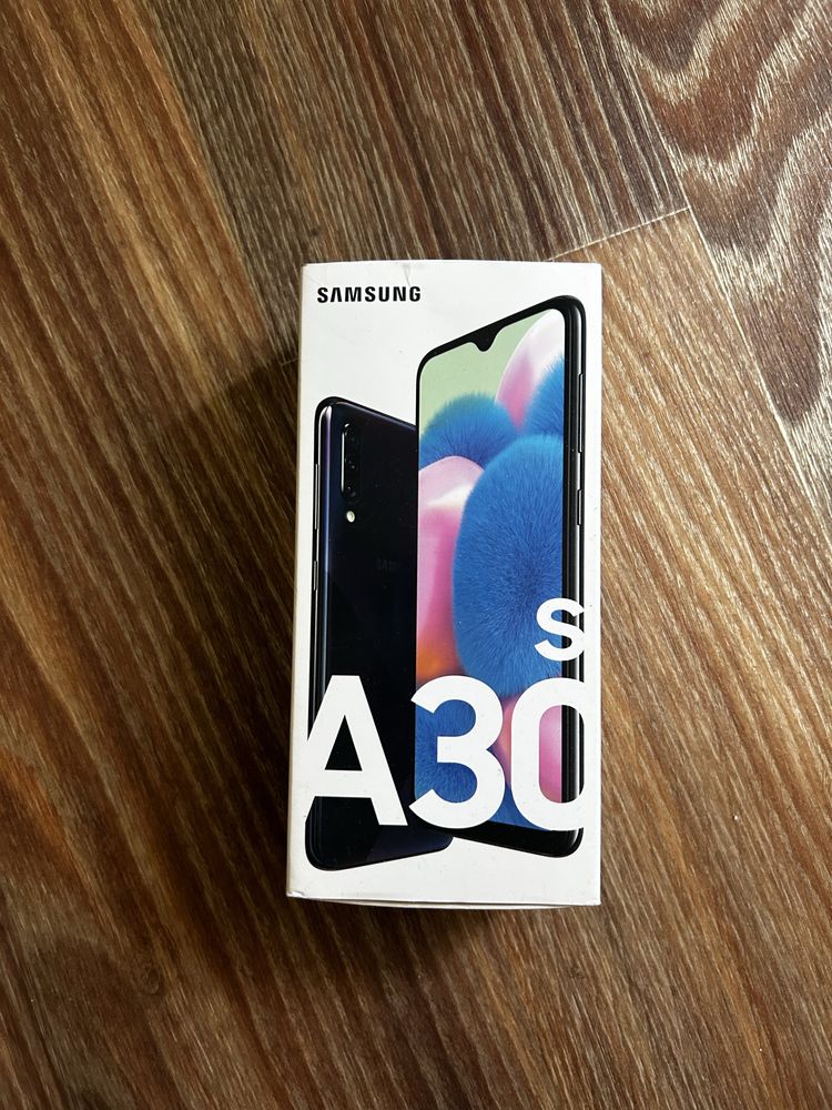 Продам Samsung a30 б/у