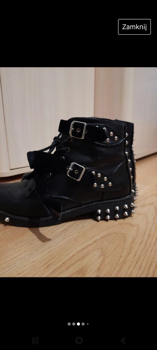 Buty z ćwiekami 38