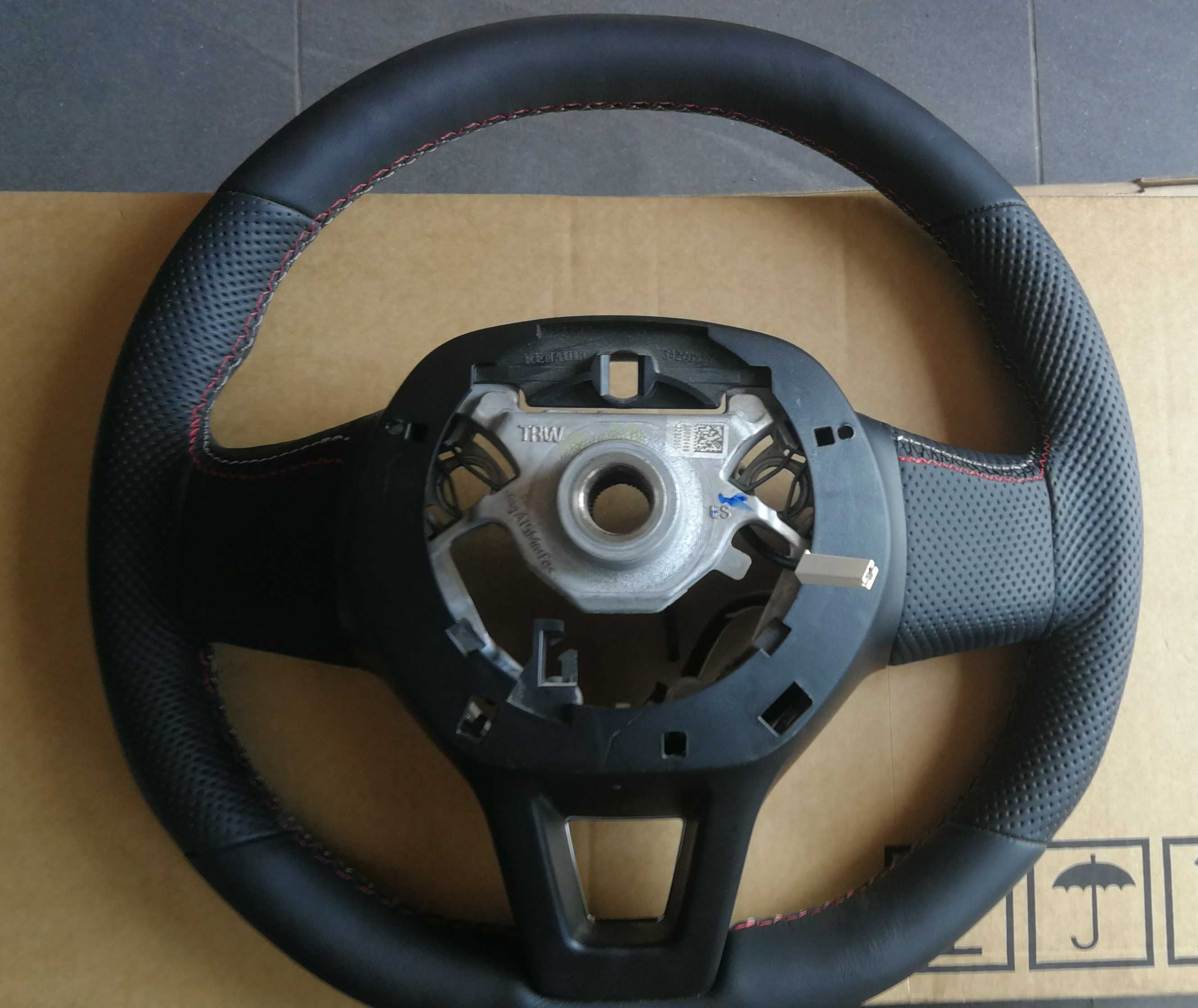 Clio V RS kierownica multifunkcyjna