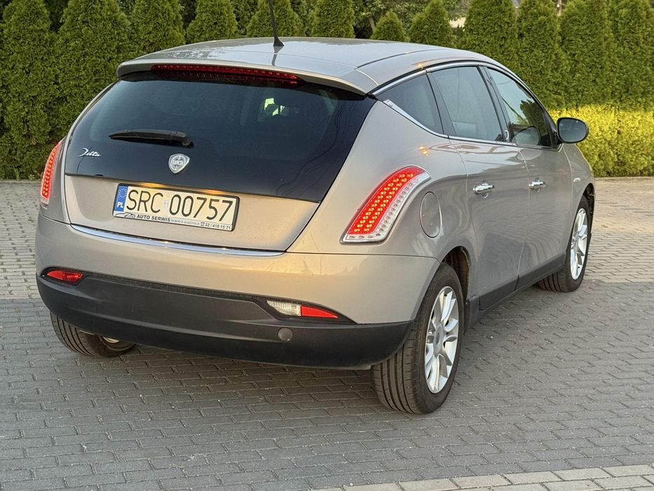 Lancia Delta 1.6 120