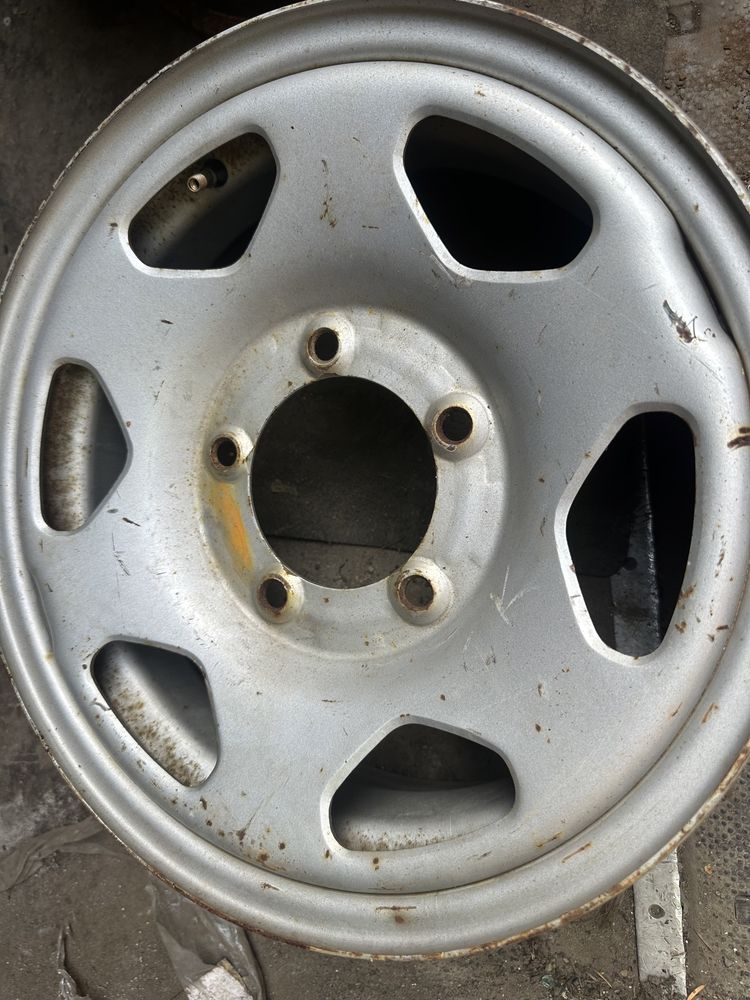 Диски 5:139/7 R15 на Ніву , Уаз, Самурай