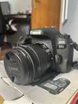 Canon 77D (corpo) e Lente Tamron 70-300