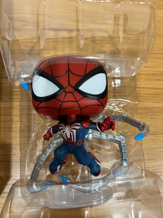 Vendo Funko POP! - Peter Parker #971 (Spider-Man 2) novo
