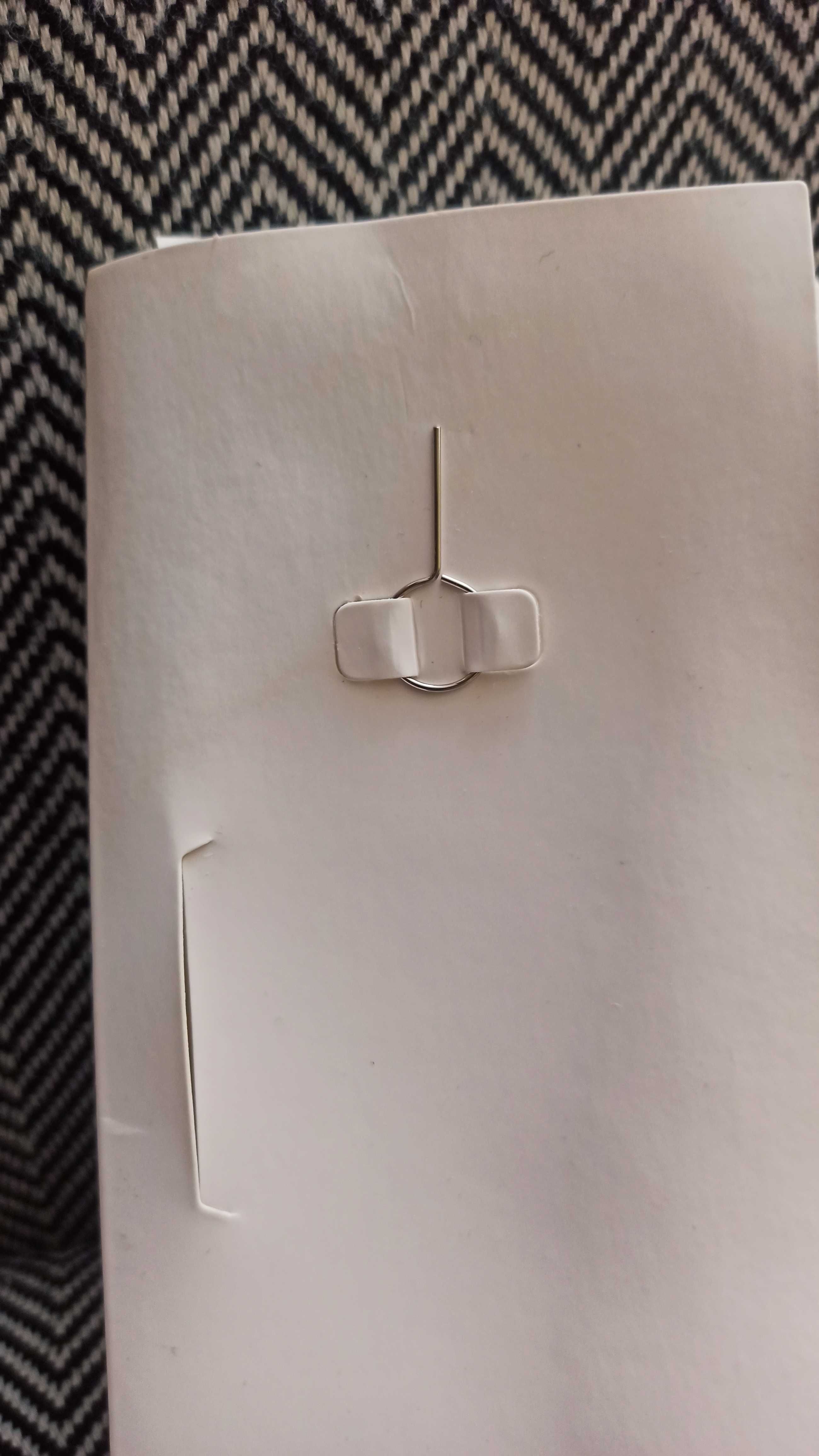 Etui Redmi Note + kluczyk i instrukcje