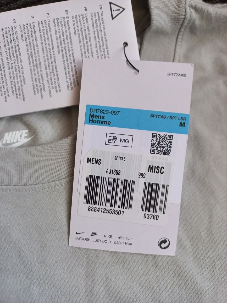 T-shirt Nike nova com etiqueta