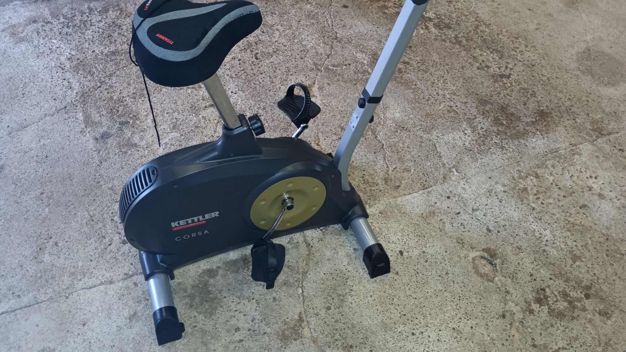 Rower stacjonarny magnetyczny Kettler Corsa