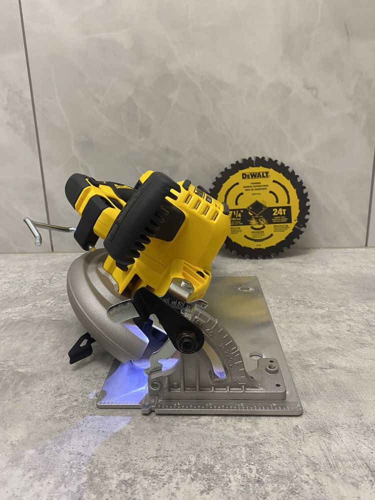 DEWALT 20V MAX XR 7-1/4 безщіточна дискова пила DCS590WW1 Новинка 2024
