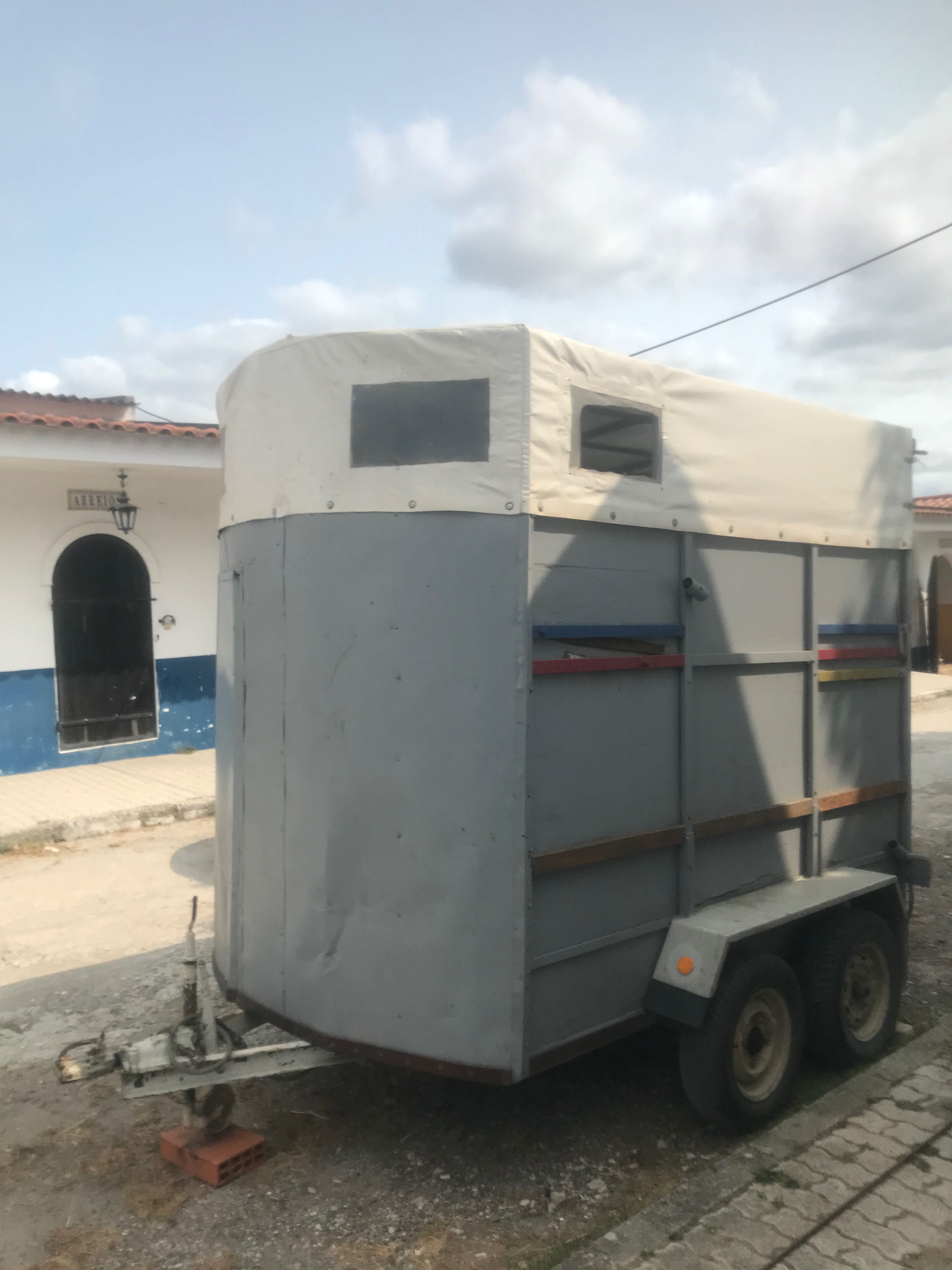 Roulote 2 cavalos