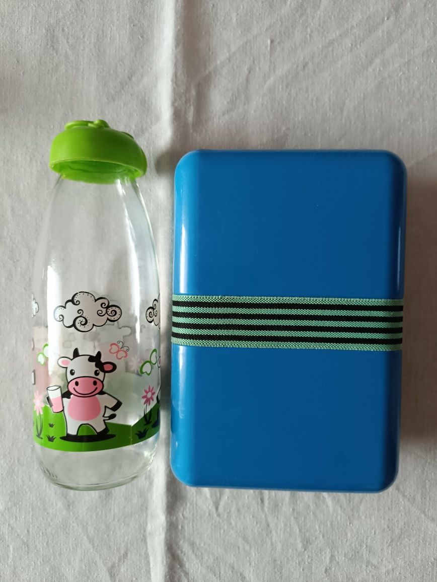 Zestaw śniadaniowy lunchbox i butelka