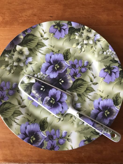 Блюдо під торт з лопаткою