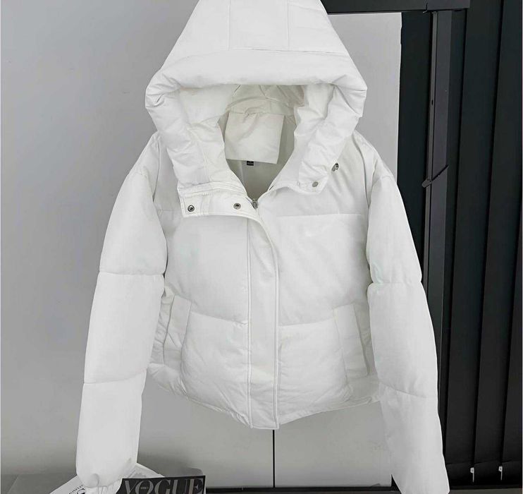 Теплая женская зимняя куртка с капюшоном + Подарок*