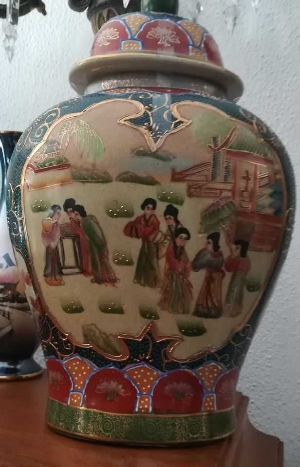 Vários Potes antigos em porcelana - Ler descrição no anúncio