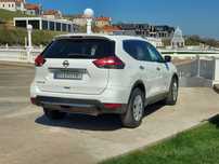 Nissan rogue 2017